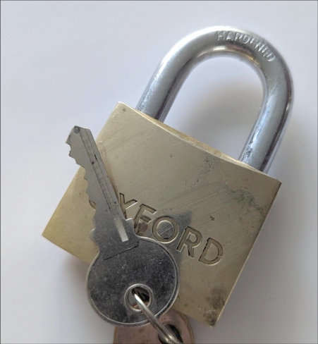 padlock confidentiality